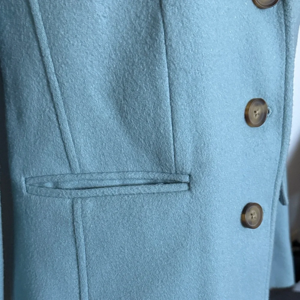 L.L. Bean Women's Light Blue Blazer - Picture 3 of 8